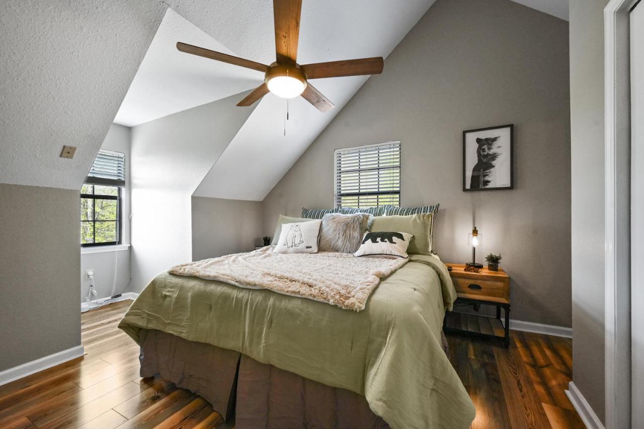 Private Mountain Cabin, Hot Tub Escape In The Smokies, With The View Sevierville Bagian luar foto