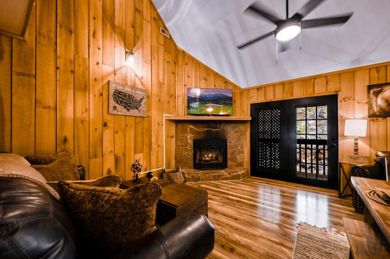 Private Mountain Cabin, Hot Tub Escape In The Smokies, With The View Sevierville Bagian luar foto