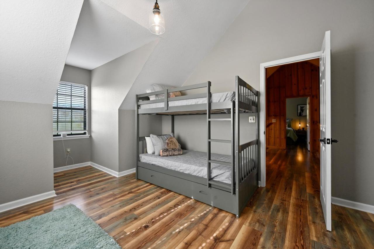 Private Mountain Cabin, Hot Tub Escape In The Smokies, With The View Sevierville Bagian luar foto