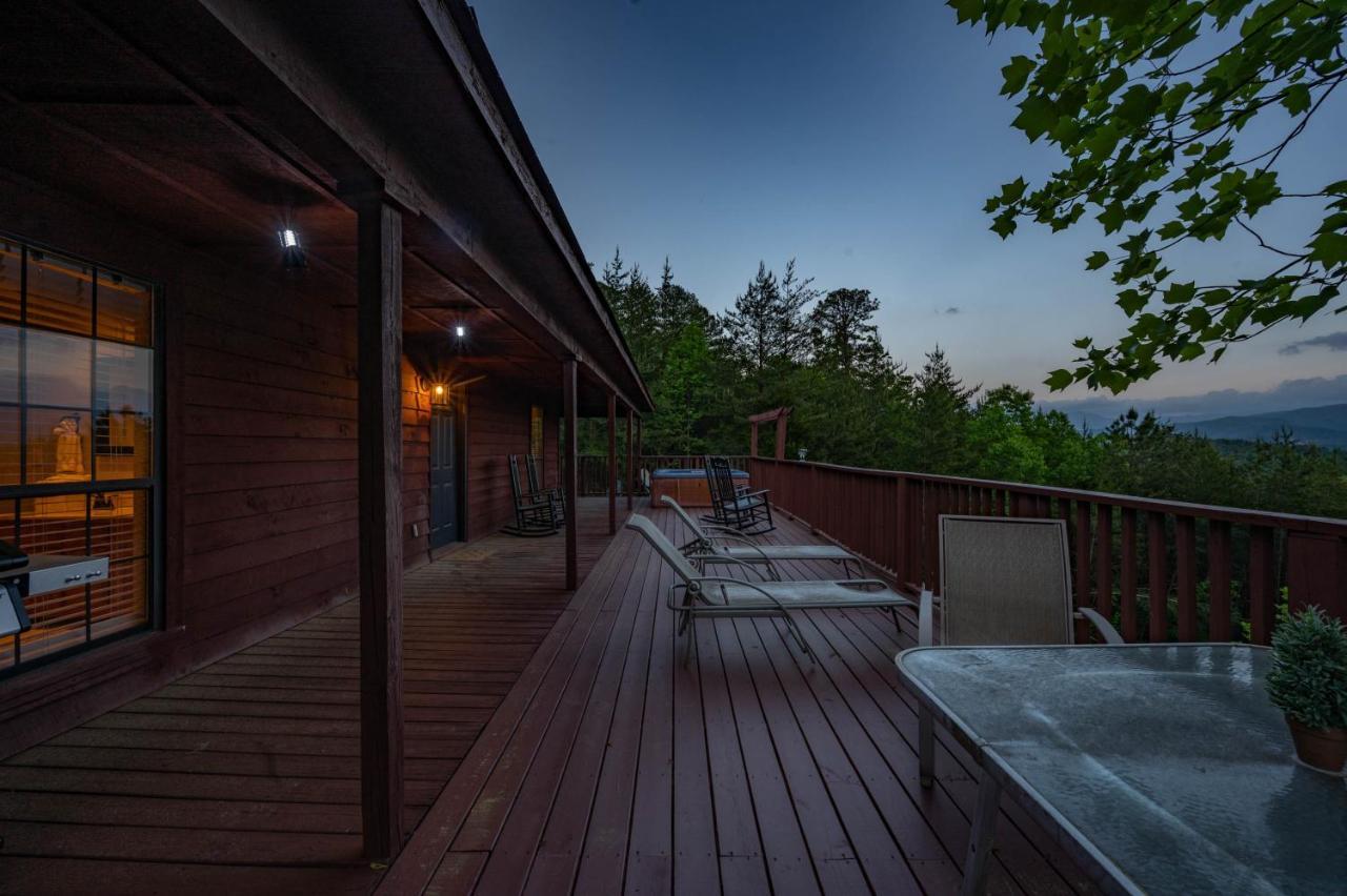 Private Mountain Cabin, Hot Tub Escape In The Smokies, With The View Sevierville Bagian luar foto