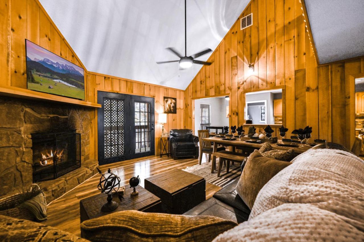 Private Mountain Cabin, Hot Tub Escape In The Smokies, With The View Sevierville Bagian luar foto
